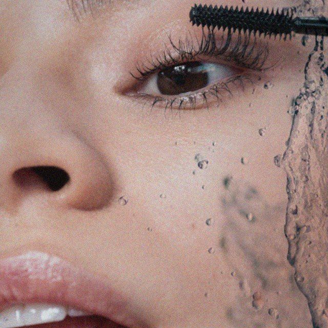 lentilles de couleur et maquillage waterproof